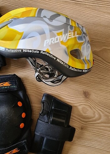 Diğer Prowell Helmet K-800 Bisiklet Kaskı Koruyucu Dizlik Dirseklik 