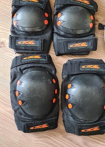  Beden Prowell Helmet K-800 Bisiklet Kaskı Koruyucu Dizlik Dirseklik 