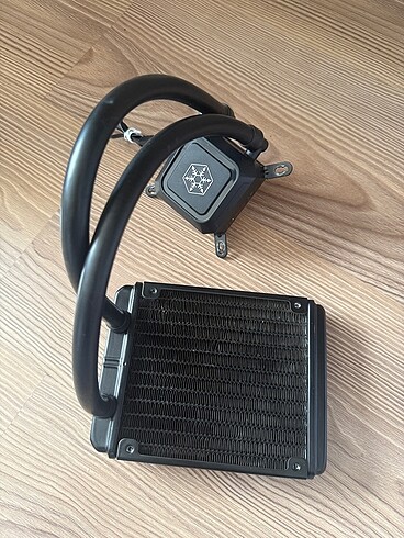 Silverstone sıvı soğutucu tek fanlı