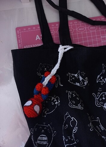 Örgü spiderman bag charm anahtarlık tığ işi oyuncak 