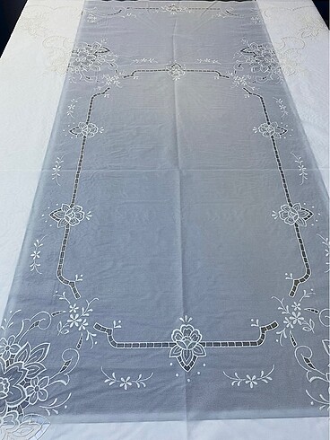Beden 120*155cm İşleme Görünümlü PVC Muşamba Masa Örtüsü