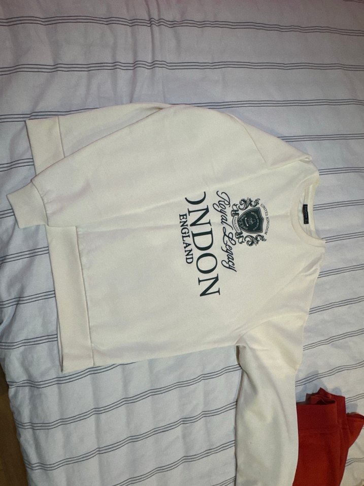 Stradivarius Sweatshirt - Görsel 2