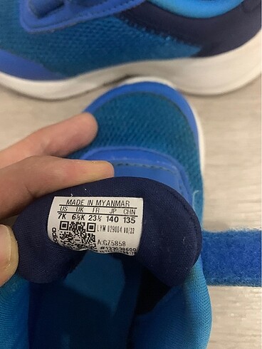 23 Beden Adidas Çocuk Spor Ayakkabı(Orijinal )
