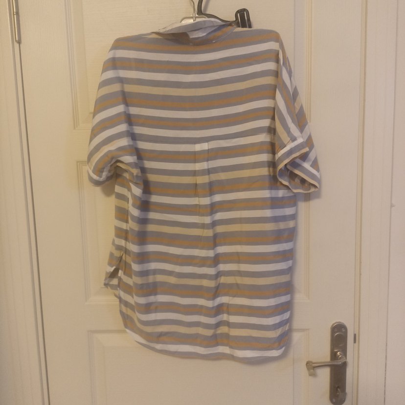 Bej Çizgili Kısa Kollu Kadın Gömlek - Görsel 5