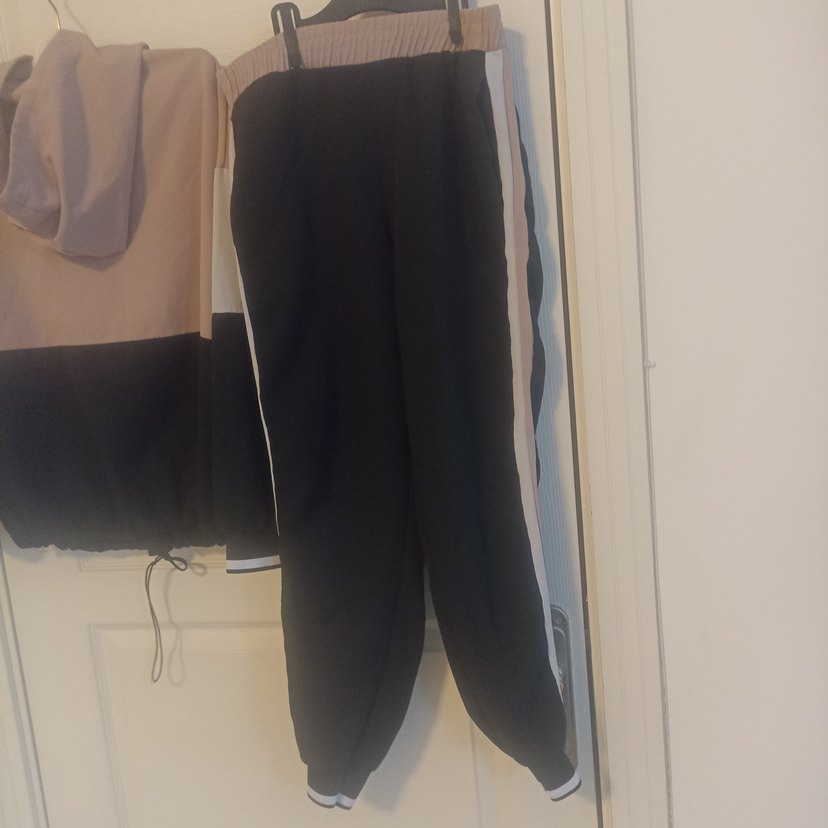 Bej Siyah Yarım Fermuarlı  takim - Görsel 4