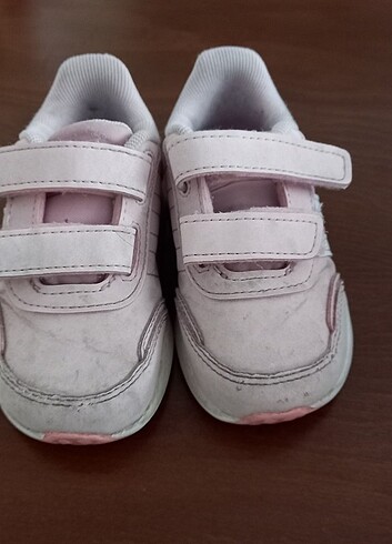 21 Beden pembe Renk Adidas 21 numara ayakkabi