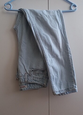 Mom jeans