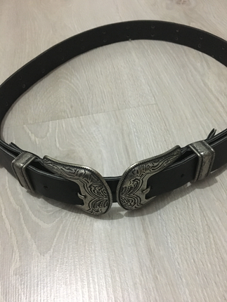 Şık çift taraflı kemer