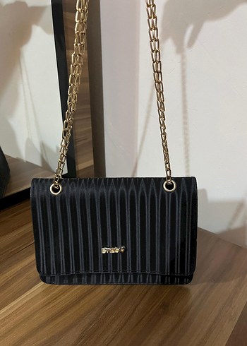 Zincir Detaylı Siyah Desenli Kadın Çanta - Görsel 2