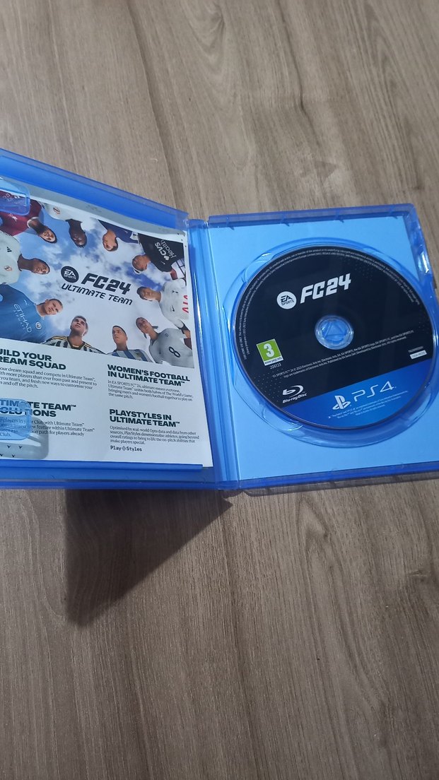 EA Sports FC 24 PS4 Futbol Oyunu - Görsel 2