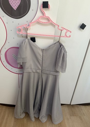 Zara Gri V Yakalı Tül Detaylı Midi Elbise