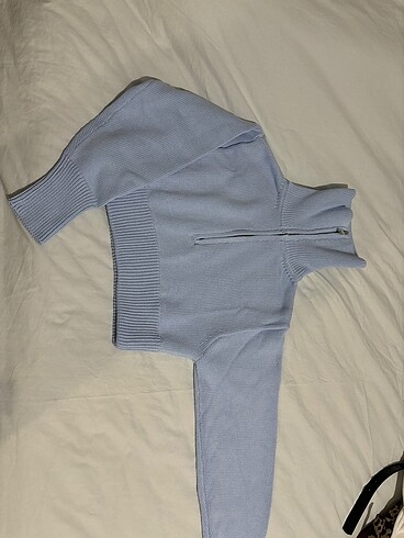 Zara Zara crop triko kazak