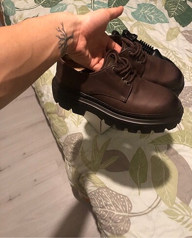 dr. martens , zara , oxford , makosen