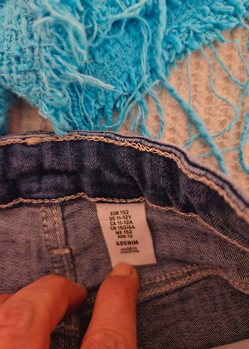 Kız çocuk Mavi Triko Mini Kot Şort - Görsel 5