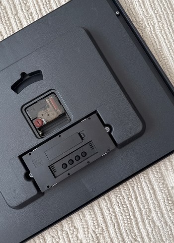 Gri Dijital ve Analog Duvar Saati - Görsel 2