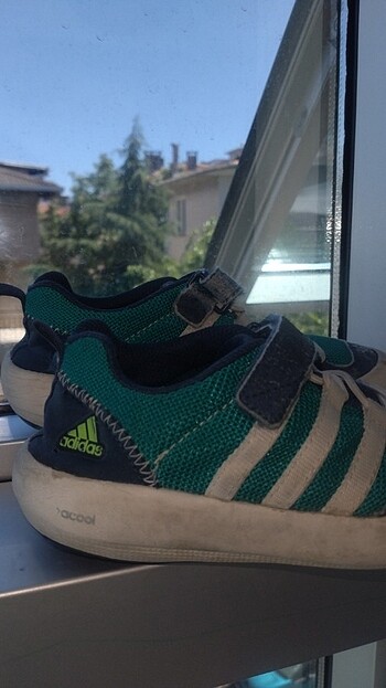 30 Beden Adidas erkek çocuk spor ayakkabı