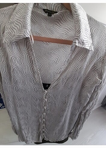 Massimo Dutti marka puantiyeli gömlek 