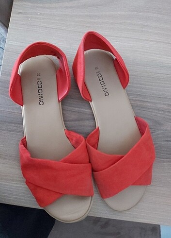 H&m kırmızı sandalet