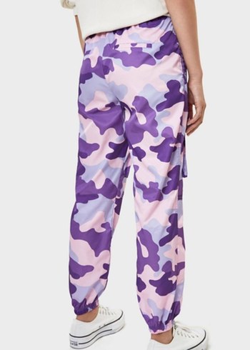 Bershka Kamuflaj pantolon xs beden