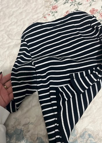 Kız Çocuk Siyah Beyaz Çizgili Uzun Kollu Triko - Görsel 4