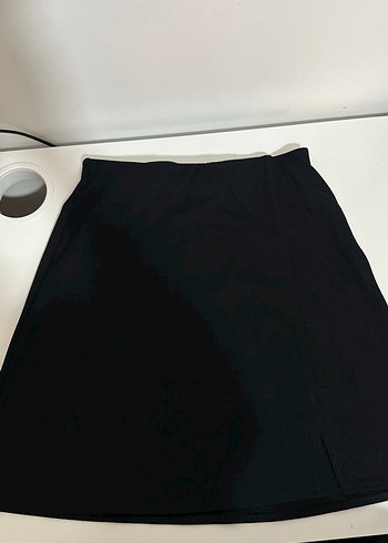 H&M Siyah diz üstü kadın etek