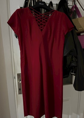 Zincir Detaylı Bordo Midi Elbise - Görsel 2