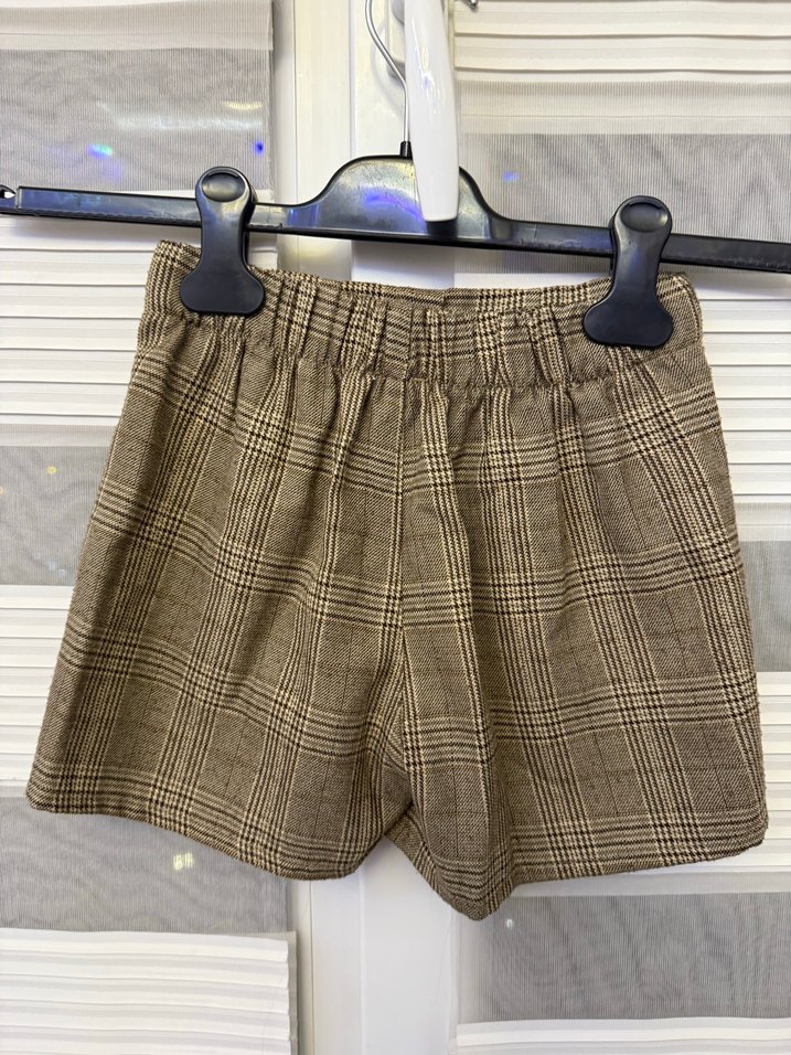 Düğmeli Kahverengi Keten Kız Şortu - Görsel 2