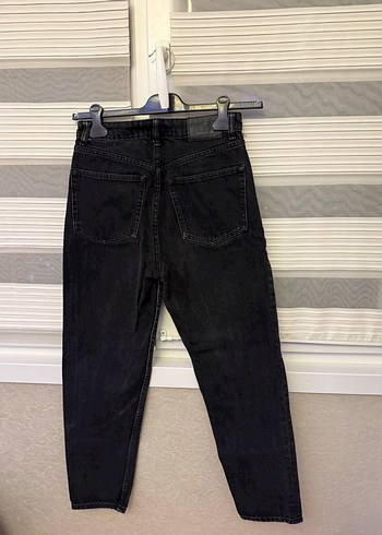 Siyah Kemerli Rahat Kesim Kadın Kot Pantolon - Görsel 2