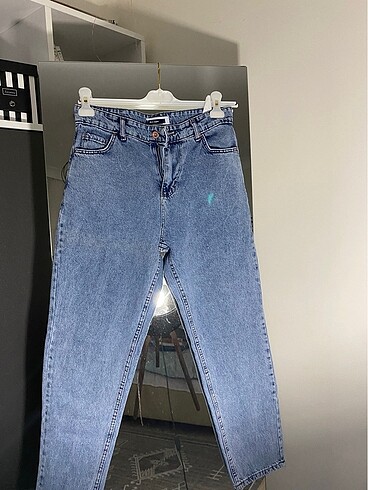 mom jeans