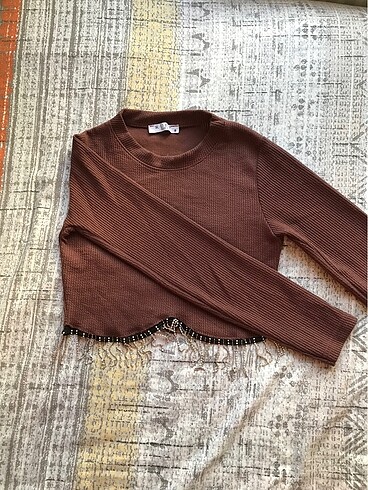 Bershka Taşlı crop