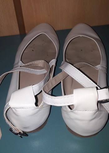 Kız Çocuk Beyaz Tokalı Bale Ayakkabısı - Görsel 4