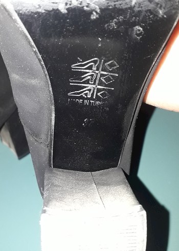 Kadın Siyah Tokalı Kalın Topuklu Stiletto - Görsel 2