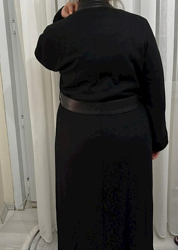 Kadın Siyah Kuşaklı Uzun Kaban - Görsel 3