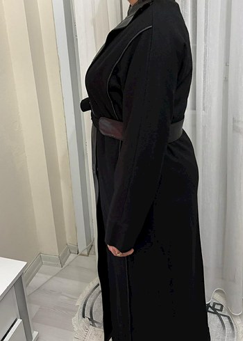 Kadın Siyah Kuşaklı Uzun Kaban - Görsel 2