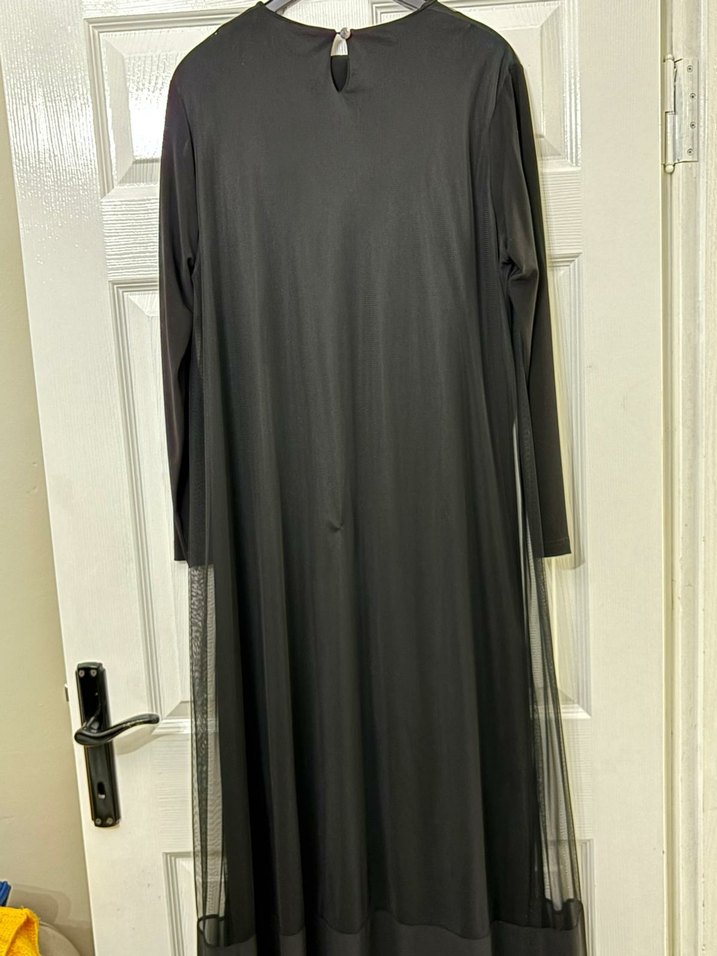 Uzun Kollu Siyah Puantiyeli Uzun Elbise - Görsel 2