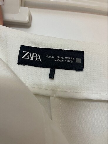 xl Beden beyaz Renk 1 Kere Giyilmiş Zara Pantolon P İndirimli