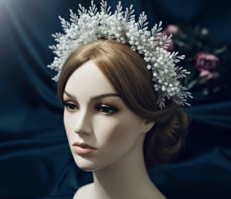 Boncuk İşlemeli Beyaz Örgü Avant-Garde Saç Aksesuarı - Görsel 1