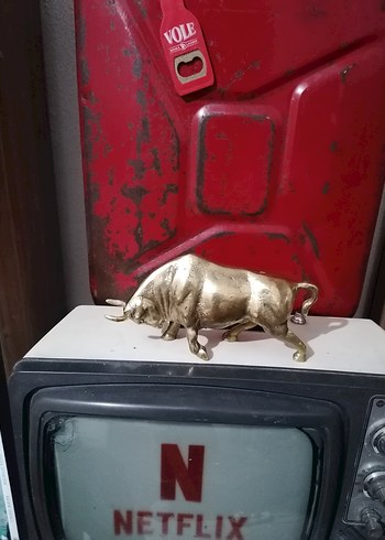 PİRİNÇ BOĞA Parlak Altın Boğa figürü
