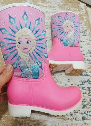 29 Beden Kız çocuk çizmesi