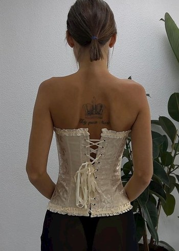 krem korse bustiyer pinterest stil - Görsel 4
