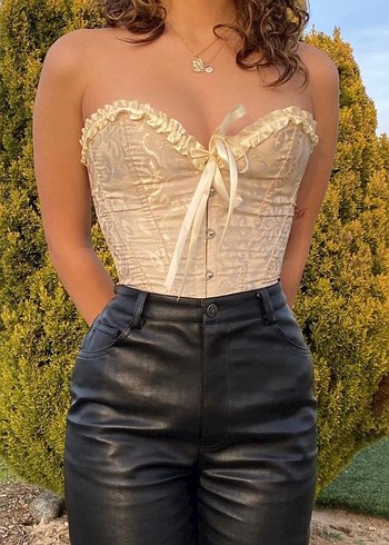 krem korse bustiyer pinterest stil - Görsel 2