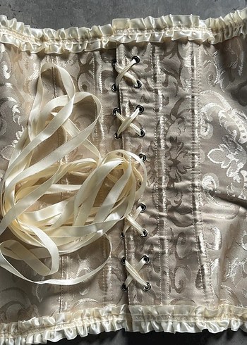 krem korse bustiyer pinterest stil - Görsel 7