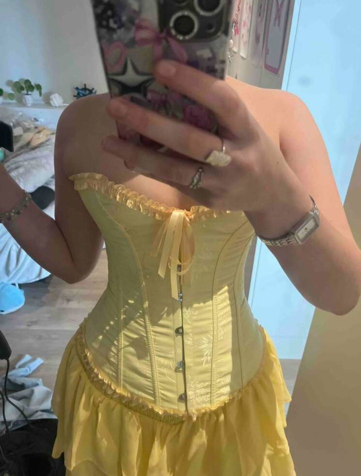 y2k pinterest stil korse bustiyer — görsel 8/15