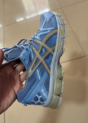 Asics Acik Mavi Kosu Ayakkabisi