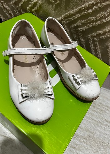 Kız Çocuk Beyaz Kürklü Babet Ayakkabı - Görsel 4