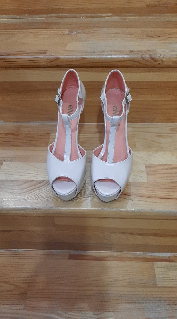 Beyaz Rugan Stiletto Tokalı Abiye Ayakkabı - Görsel 2