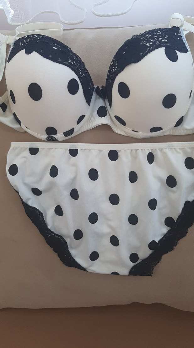Puantiye Desenli Beyaz Sütyen ve Külot Takımı - Görsel 3