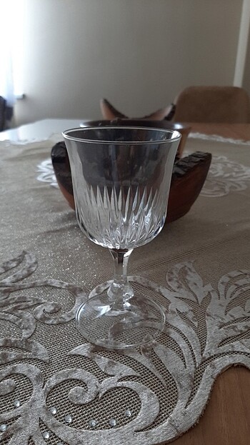 Alman kristali kadeh