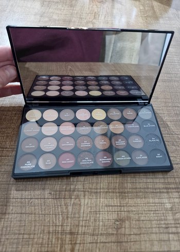 Revolution flawless far paleti - Görsel 5