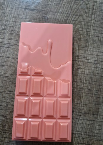 Revolution chocolate and peaches far paleti - Görsel 4